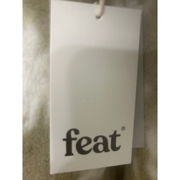 FEAT NWT Latte Tie Dye  Blanket Blend Crew Neck Sweatshirt Size Large - Picture 9 of 13